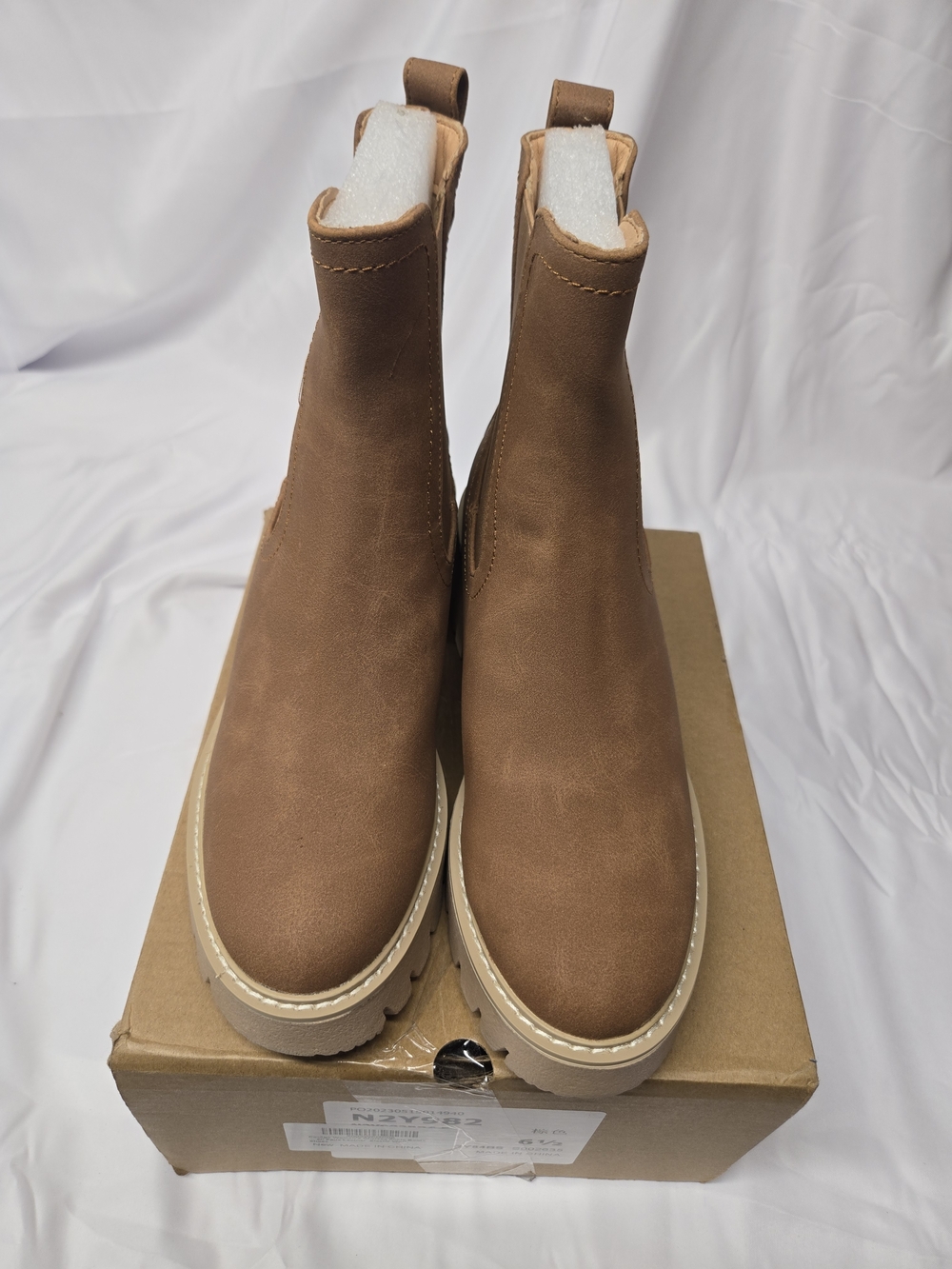 Coutgo Womens Platform Chunky Low Heel Slip on Chelsea Boots Suede Elastic Ankle